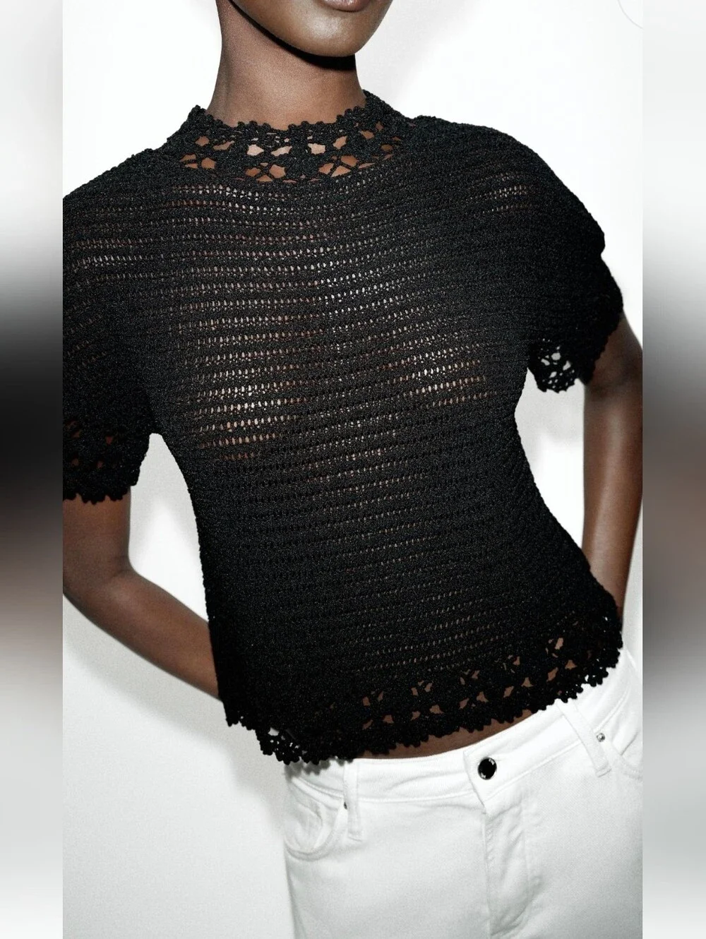 ❤️❤️SALE ENDS on Aug.18💔💔Zara HIGH COLLAR KNIT FLORAL TOP(S)